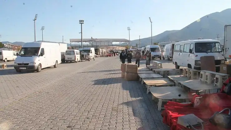 Çadırlara Rüzgar Engeli 