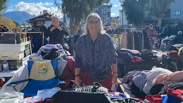 Çalış 2. El Pazarında Sokak Hayvanları İçin Tezgah Kuruldu