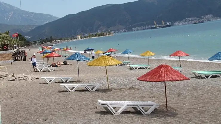 ÇALIŞ PLAJI'NDA SOSYAL MESAFELİ DÜZENLEME