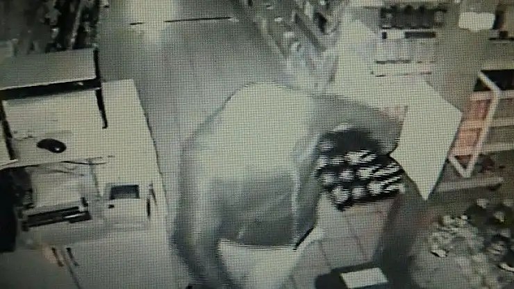 Çalış'ta  Markette Hırsızlık