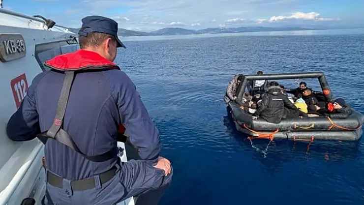 Can sallarına bindirip denizin ortasına bıraktılar