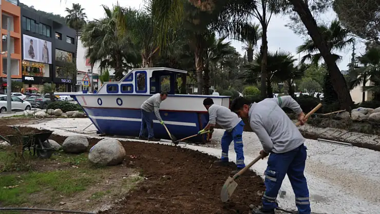 Çarşı Caddesinin Sembolü Restore Edildi