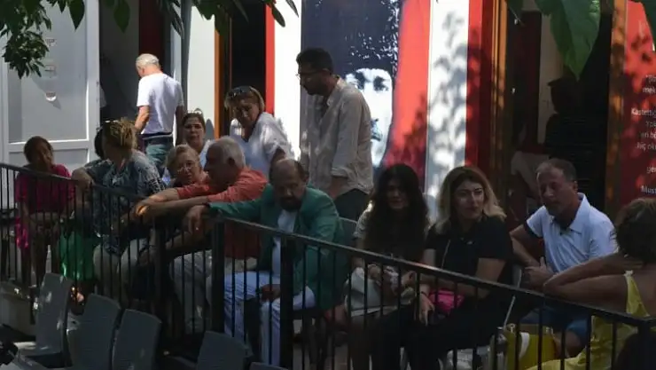 CHP'de bayram kutlaması