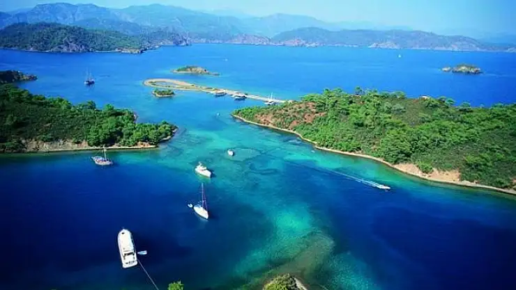 CHP'li Erbay TBMM kürsüsünden çağrı yaptı 'Cennet Muğla'mız misafirlerini ağırlamaya hazırdır'