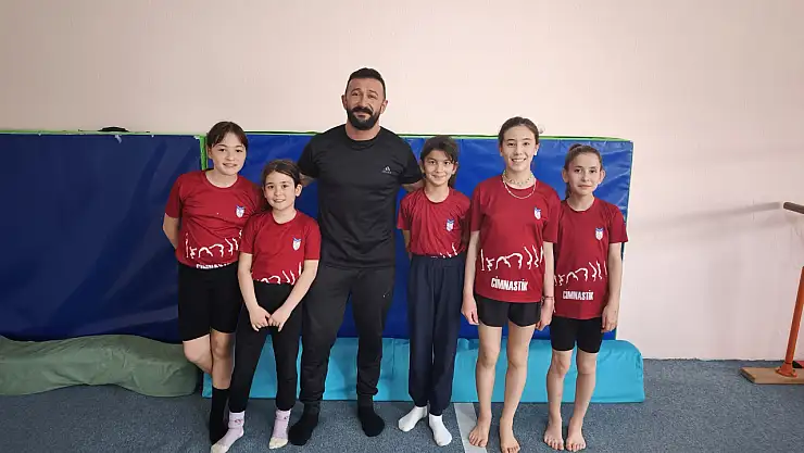 Cimnastiğe Ailelerden Yoğun İlgi