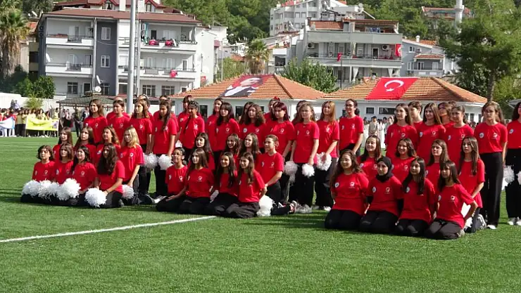 Cumhuriyet'in 100. yılı törenlerle kutlandı