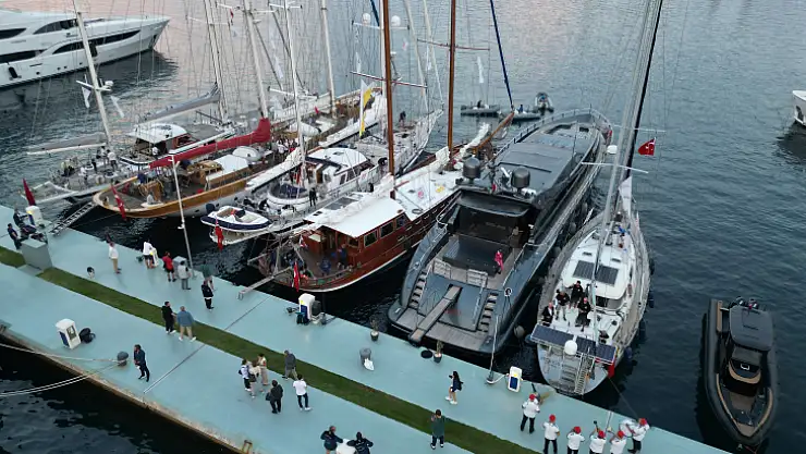 Cup'ta yelkenlilere görkemli karşılama