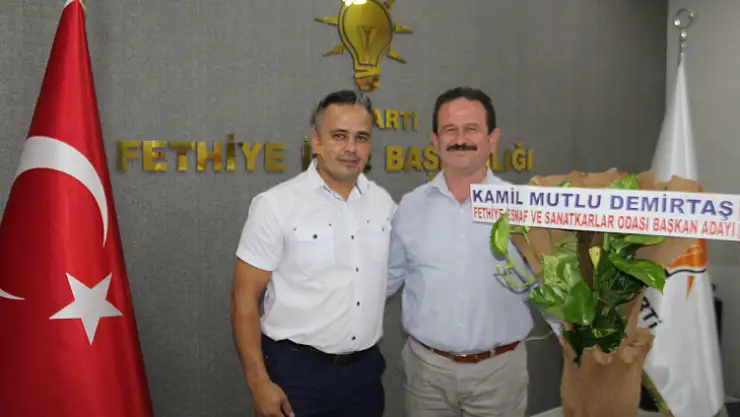 Demirtaş ve Ekibi, Ak Parti İlçe Teşkilatını Ziyaret Etti