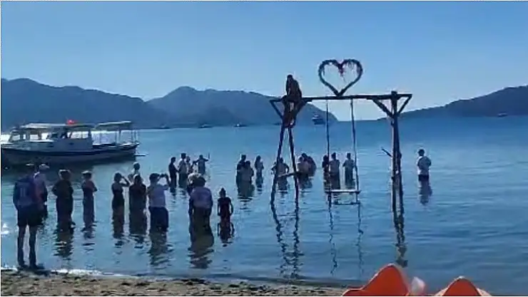 Denize dökülen küller 'sağlık' tartışmasına sebep oldu