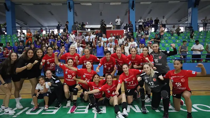 Denizin Kızları Cumhuriyetin 100. Yılında Bayram Kutlayacak