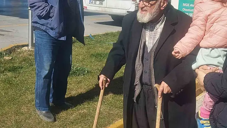 DEPREM BÖLGESİNDEN 95 DEPREMZEDE MUĞLA'YA GETİRİLDİ