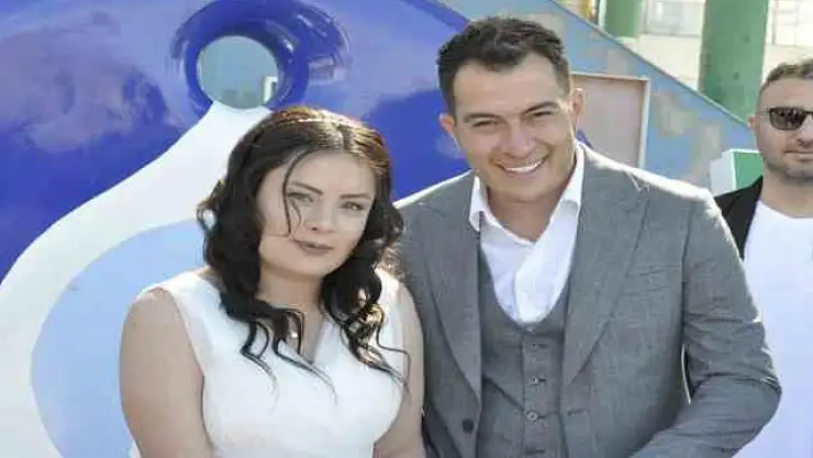 DEPREMZEDE ÇİFT, FETHİYE'DE EVLENDİ