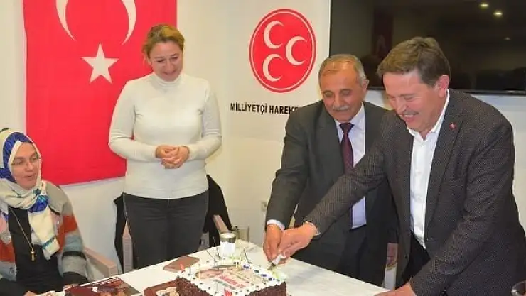 Doğum gününü kutladılar