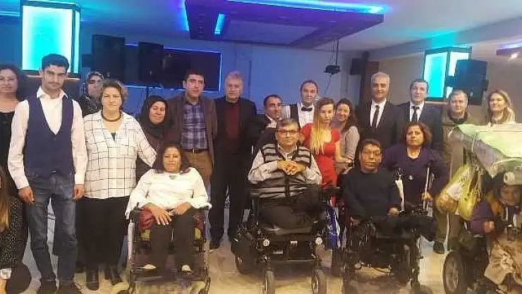 Dostluk ve dayanışma gecesi 