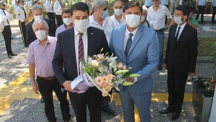 DP Genel Başkanı Gültekin Uysal,  Alim Karaca'yı ziyaret etti