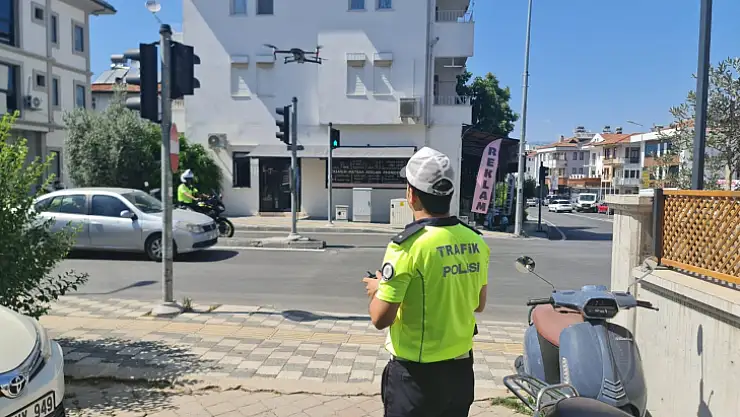Dronlu trafik denetimi 