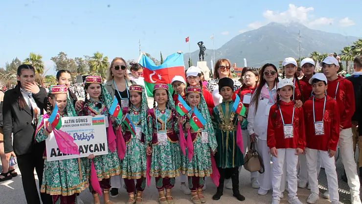 Dünya Çocukları Fethiye'de Kültürlerini Tanıttı