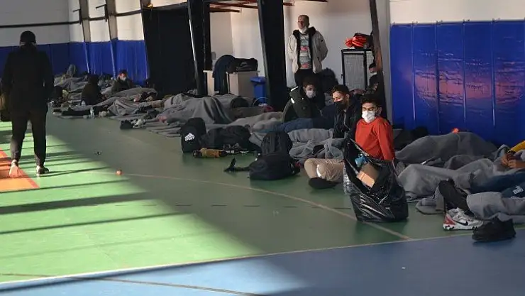 Düzensiz Kaçak Göçmenlere Devlet Şefkati 