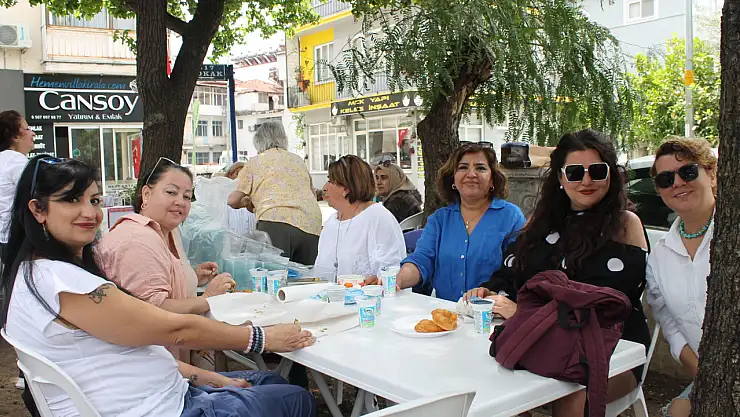 EGE SEN Derneği, Öğrenciler İçin Kermeste Yerini Aldı