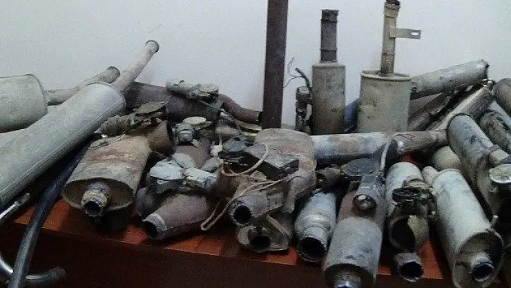 Egzozlar Silindirle Ezilecek