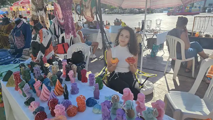El Yapımı Mumlar Fethiye'de İlgi Görüyor