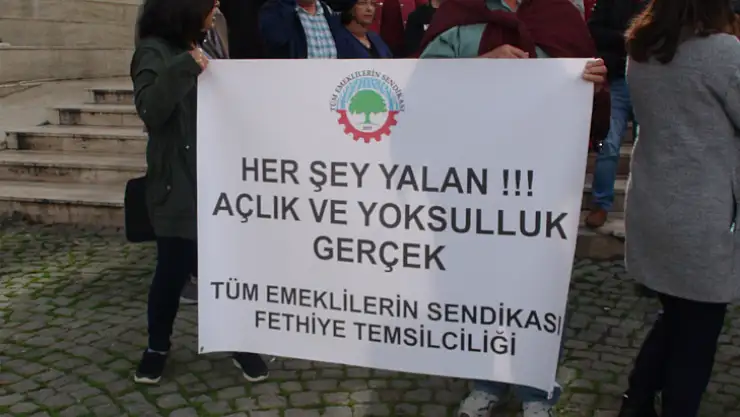 EMEKLİLER BASIN AÇIKLAMASI YAPTI