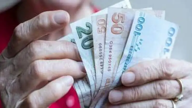 Emekliler Zamlara Tepkili