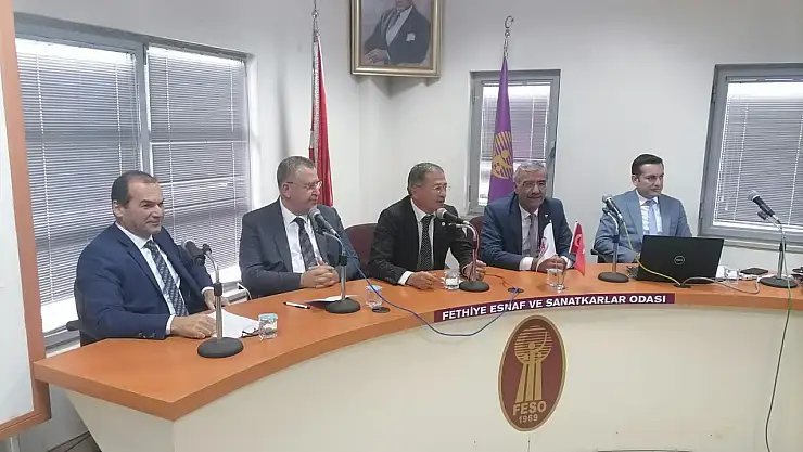 Emlakçılar Yeni Yönetmelikleri Masaya Yatırdı