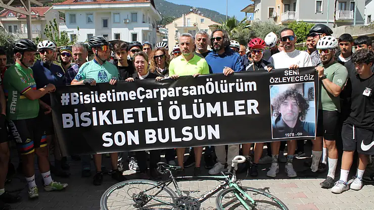 Emniyet Şeridinde Hayatını Kaybetti, Arkadaşları Adalet İstiyor