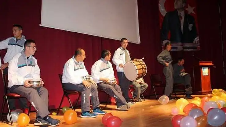 Engelliler Sahne Aldı