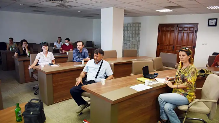 'Engelliler sorunları altında ezilmeye devam ediyor'