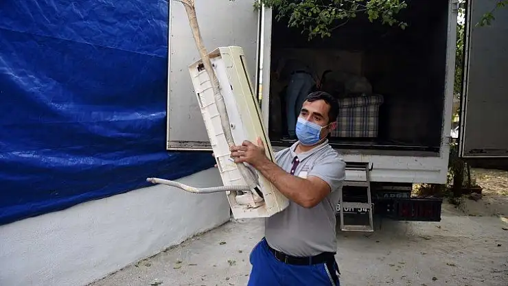 Evi Yanan Vatandaşa Belediye Destek Oldu