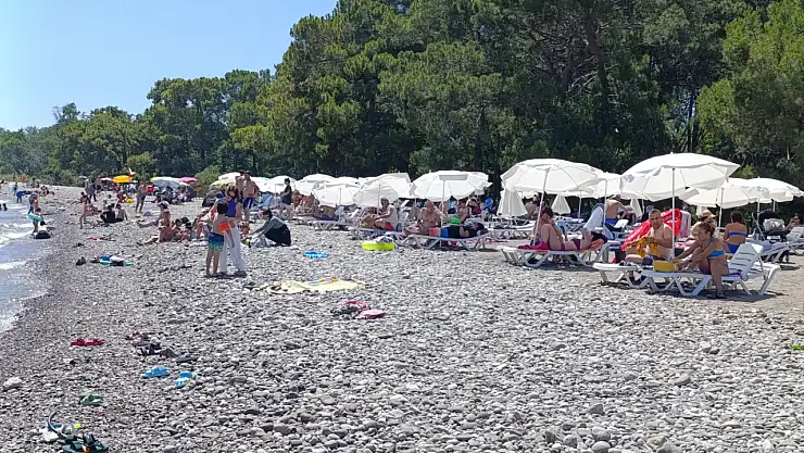 Fethiye Akmaz Plajı uygun fiyatlarıyla dikkat çekiyor