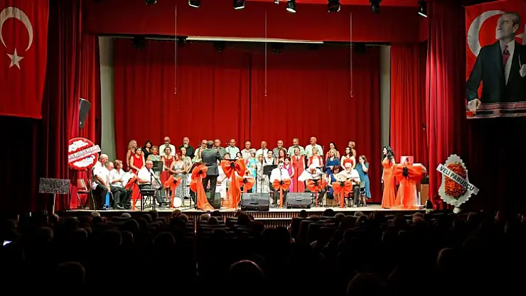 Fethiye Belediyesi'nden Emin Akan'a saygı konseri