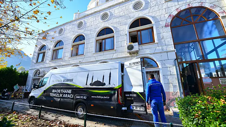 Fethiye Belediyesi Ramazan Ayı Öncesi Camilerde Temizlik Çalışmalarını Tamamladı