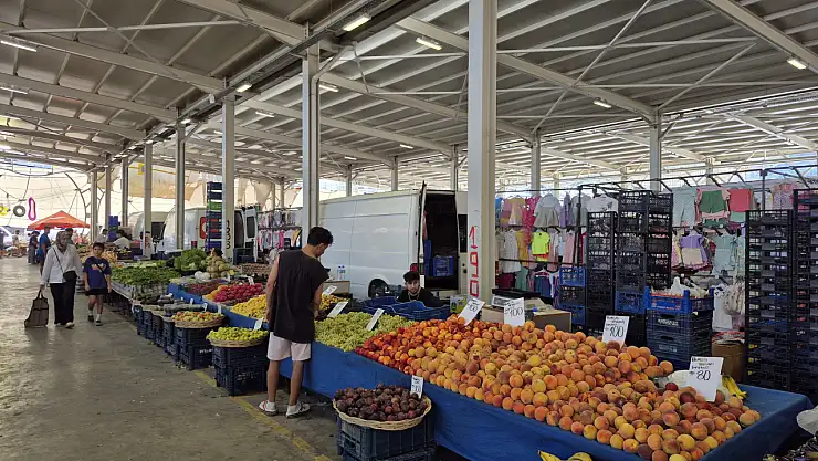 Fethiye Cumartesi Pazarı'nda Sıcak Hava Etkisi