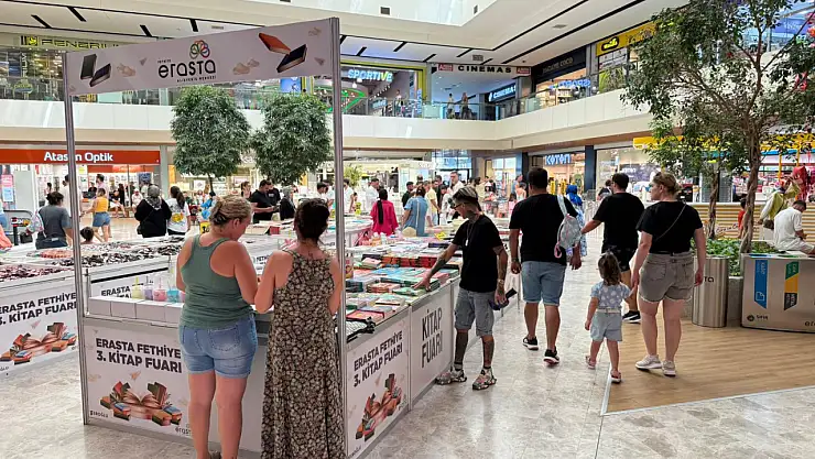 Fethiye'de 3. Kitap Fuarı ilgi görüyor