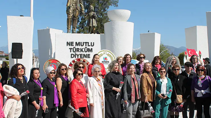 Fethiye'de 8 Mart Dünya Kadınlar Günü'ne Anlamlı Kutlama: Çelenk Töreni Düzenlendi