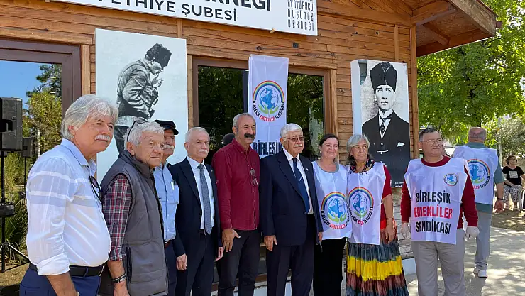 Fethiye'de Emekliler Dayanışma Kermesi'ne Maçoğlu'ndan destek