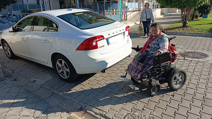 Fethiye'de Engelli Rampasına Aracını Park Etti