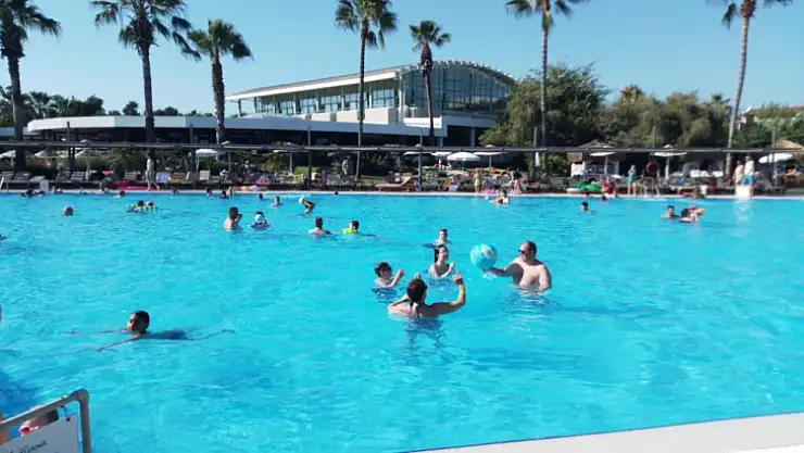 Fethiye'de Gündüz Güneş , Gece Eğlence