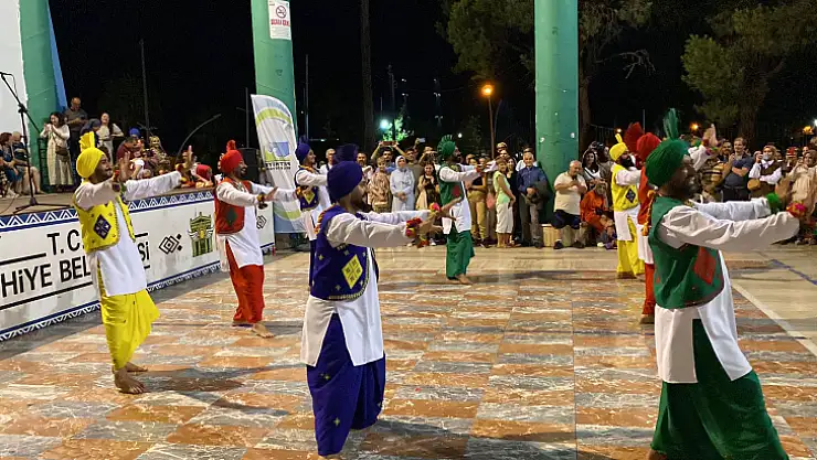 Fethiye'de Halk Oyunları Festivali yapıldı