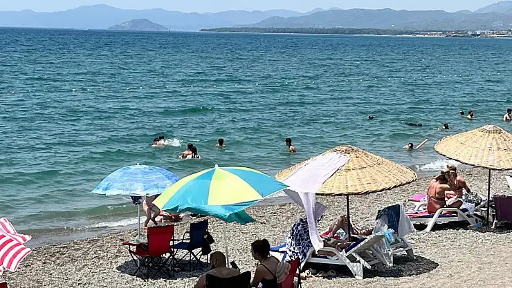 Fethiye'de Kavurucu Sıcaklık Termometreler 42, Araç İçi Sıcaklıklar 53 Dereceyi Gördü