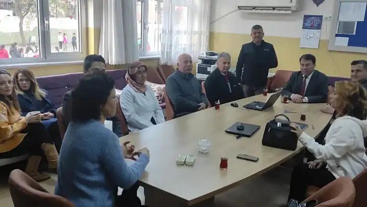 FETHİYE'DE OKUL ZİLİ ÇALDI