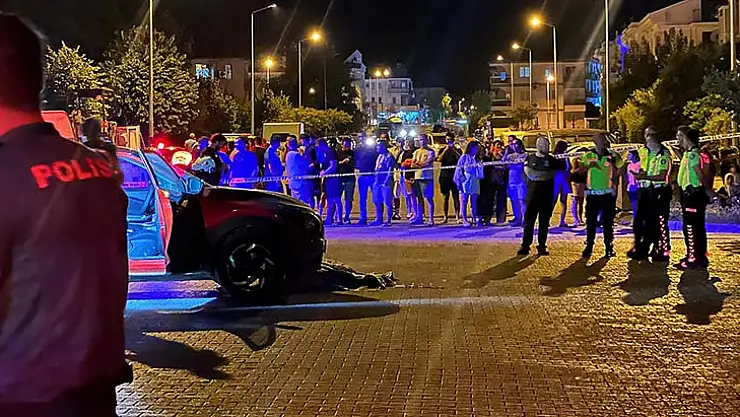 Fethiye'de Otomobille Çarpışan Motosikletin 15 Yaşındaki Sürücüsü Öldü