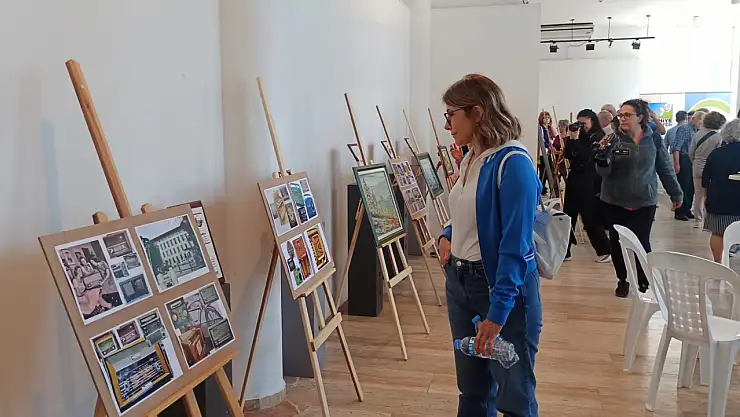 Fethiye'de resim sergisi açılışı