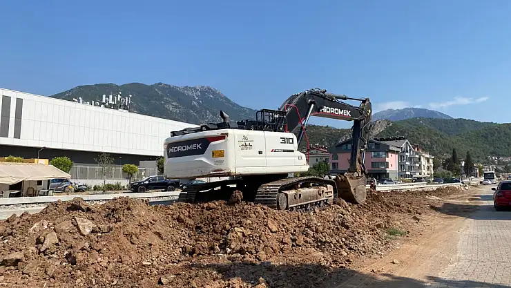 Fethiye'de Toptaş Deresi'nde ıslah çalışmalarında son etap