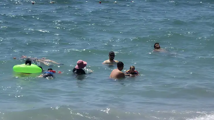 Fethiye'de Yazın Ritmi Çalış Plajı'nda Atıyor