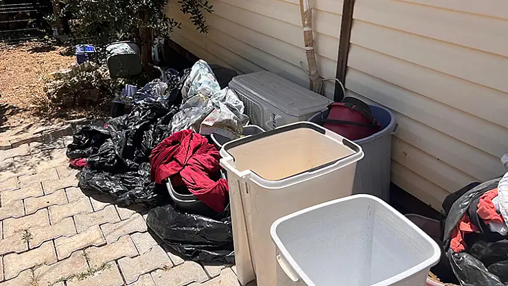 Fethiye'deki Çöp Evden Her Şey Çıktı