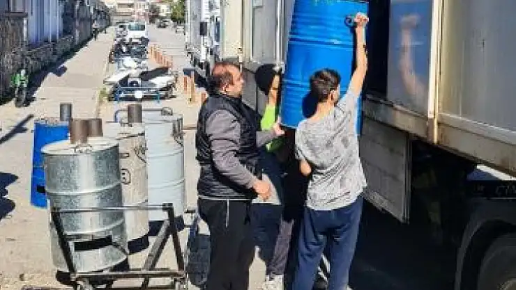 FETHİYE'DEN DEPREM BÖLGESİNE 2 KONTEYNER EV VE 50 SOBA